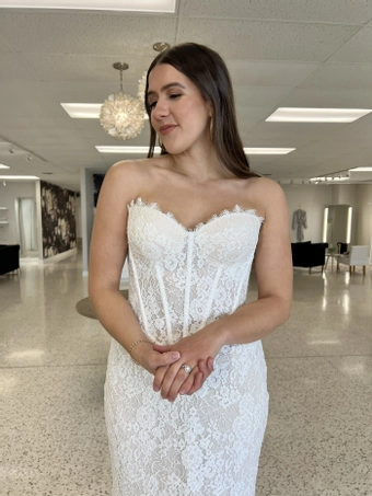 Olivia Harlow Nolan #2 frontface vertical cropped thumbnail