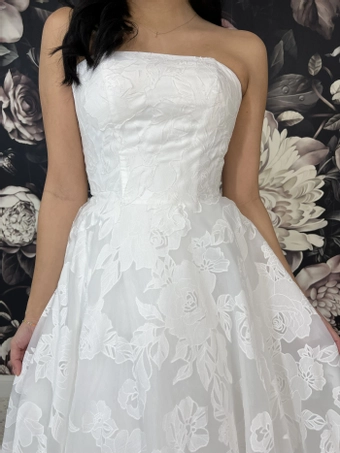 Olivia Harlow Pfeiffer #2 frontface vertical cropped thumbnail