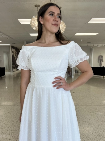 Olivia Harlow Saraphina #2 frontface vertical cropped thumbnail