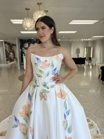 Olivia Harlow Spring #4 frontface vertical cropped thumbnail