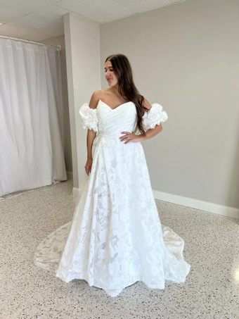 Olivia Harlow Summer #0 default frontface vertical thumbnail