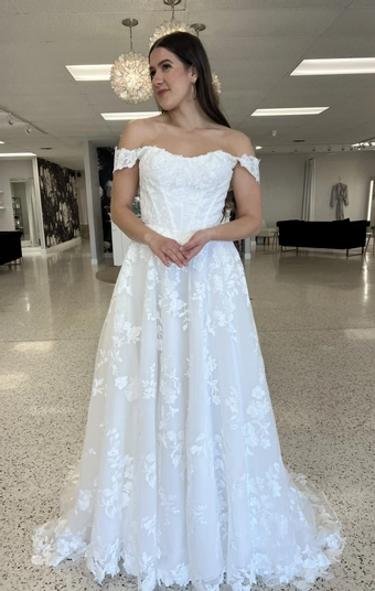 Olivia Harlow Vale #0 default frontface vertical thumbnail