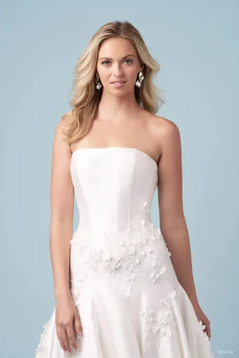 Disney Fairy Tale Weddings Style #D461 #10 frontface vertical cropped thumbnail