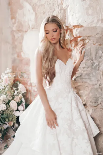 Disney Fairy Tale Weddings Style #D466 #8 frontface vertical cropped thumbnail