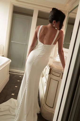 Trish Peng #Esme #3 backface vertical cropped thumbnail