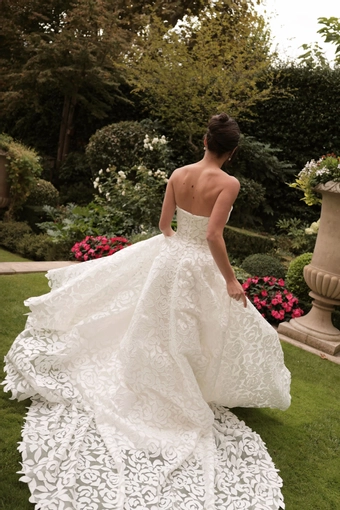 Trish Peng #Odette #12 backface vertical thumbnail