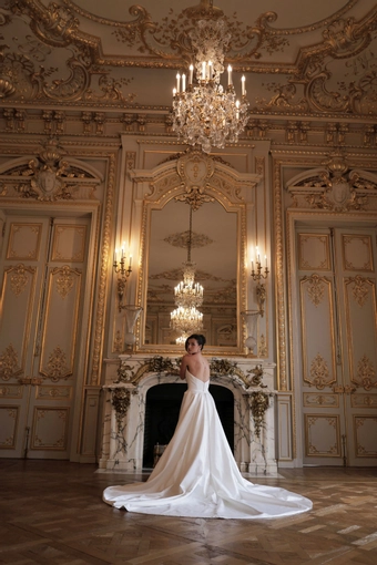 Trish Peng #Valentina #6 backface vertical thumbnail