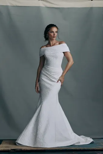 Anne Barge Couture #Sera #1 frontface vertical thumbnail