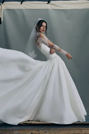 Anne Barge Couture Style Noblesse #1 vertical thumbnail