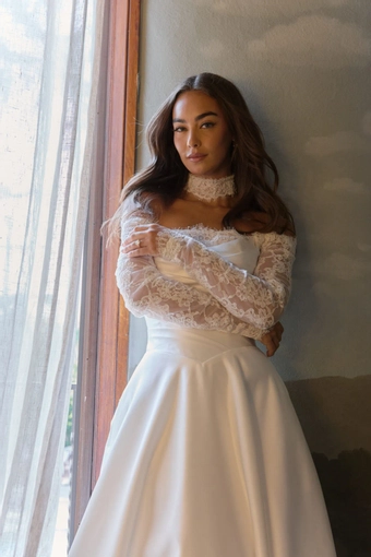 Grace & Goddess Style #D4457 #1 vertical thumbnail