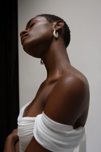 Jenny Yoo J1233 Rana Gold Resin Earring #2 vertical thumbnail