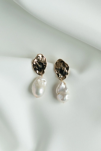 Jenny Yoo J1238 Galilea Gold Pearl Earring #1 vertical thumbnail