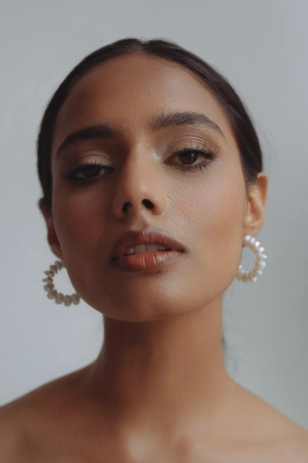 Jenny Yoo J1253 Monaco Pearl Hoop Earring #3 vertical thumbnail