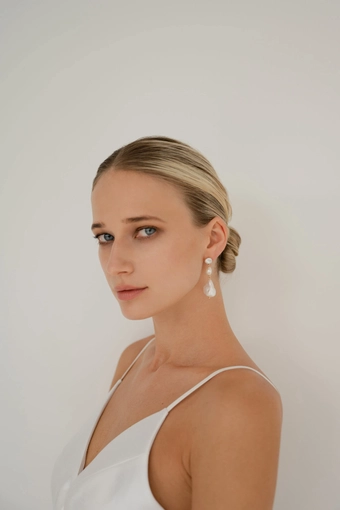 Jenny Yoo J2230 Juniper Pearl Drop Earring #2 vertical thumbnail