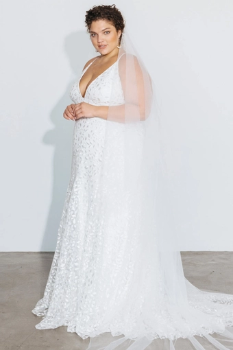 Jenny Yoo V12051 Constance Veil #2 frontface vertical thumbnail