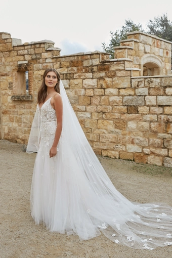 Jenny Yoo V12052 Gabriel Veil #0 default frontface vertical thumbnail