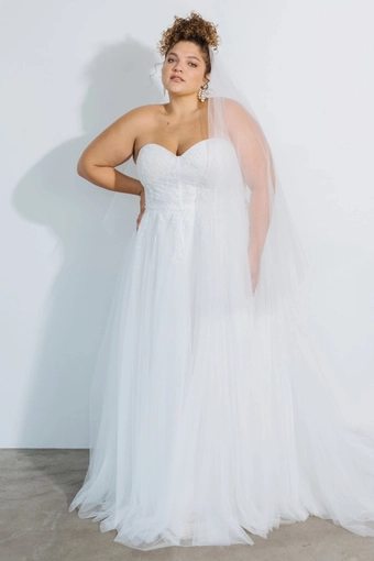 Jenny Yoo V12053 Merida Veil #1 frontface vertical thumbnail