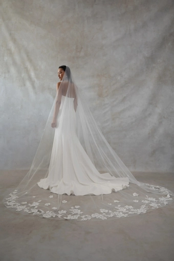 Jenny Yoo V12663 Phoebe Veil #2 default backface vertical thumbnail