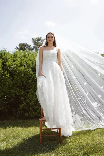 Jenny Yoo V22552 Lorelai Veil #0 default frontface vertical thumbnail