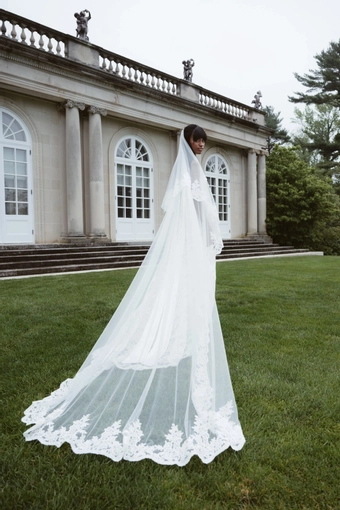 Jenny Yoo V22555 Judith Veil #7 backface vertical thumbnail