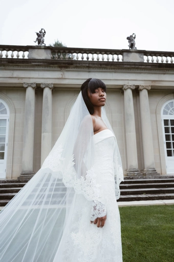 Jenny Yoo V22555 Judith Veil #15 vertical cropped thumbnail