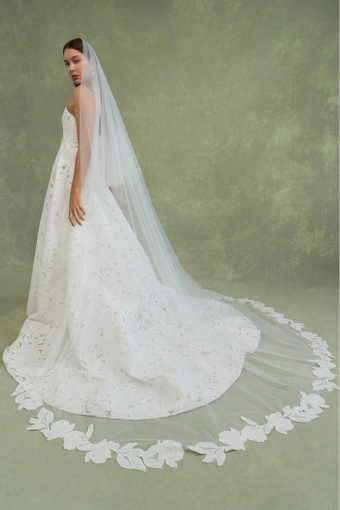 Jenny Yoo V22556 Brody Veil #2 backface vertical thumbnail