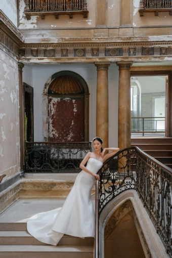 Sareh Nouri Artemis $2 frontface vertical thumbnail