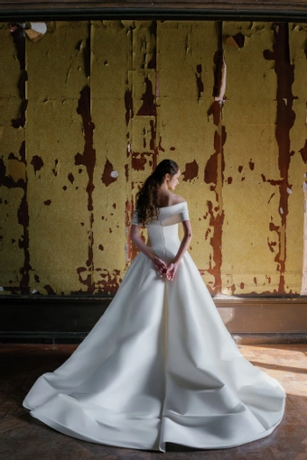 Sareh Nouri Irandokht $4 default backface vertical thumbnail