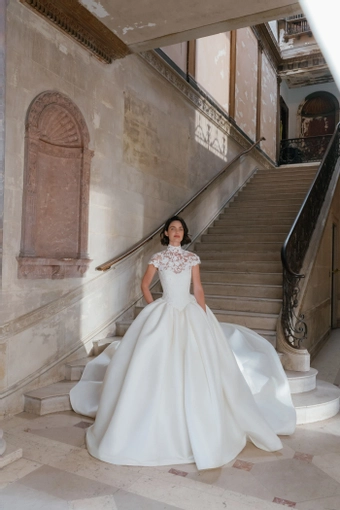 Sareh Nouri Layla $4 frontface vertical thumbnail