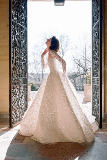 Sareh Nouri Mahsa $8 vertical thumbnail