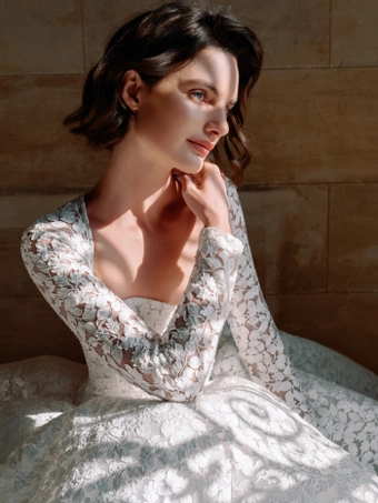 Sareh Nouri Mahsa $13 frontface vertical cropped thumbnail