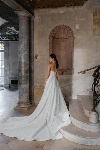 Sareh Nouri Rumi $9 default backface vertical thumbnail