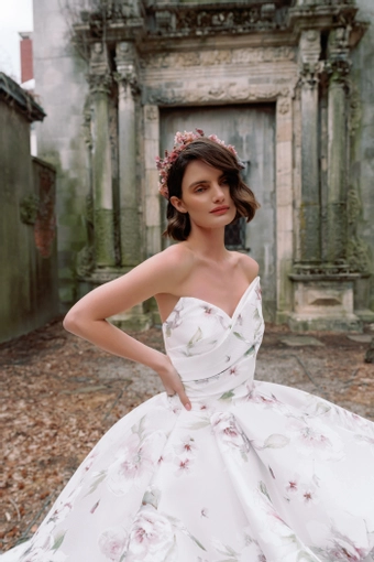 Sareh Nouri Shirzan $9 frontface vertical cropped thumbnail