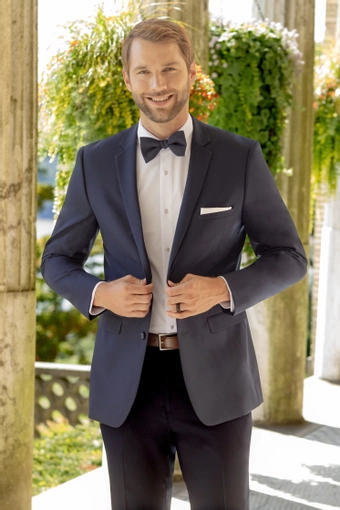 Larr Brio Dawson Suits #37 frontface vertical cropped thumbnail