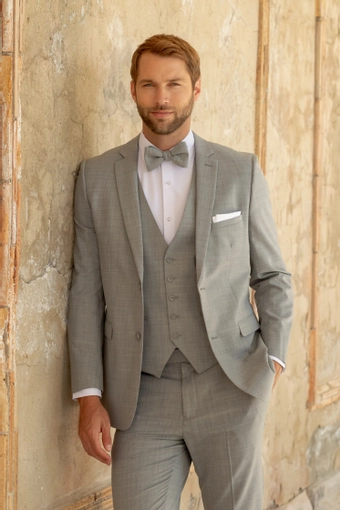 Larr Brio Dawson Suits #36 frontface vertical cropped thumbnail