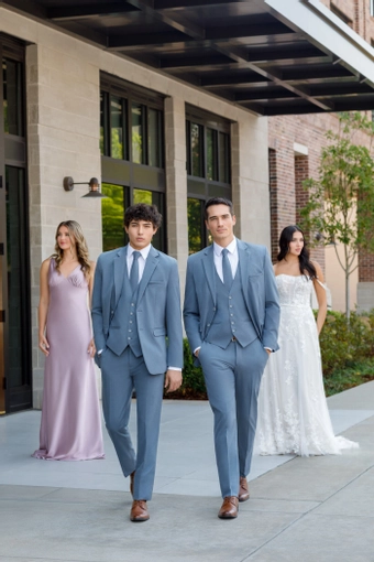 Larr Brio Metro Suits #29 frontface vertical thumbnail