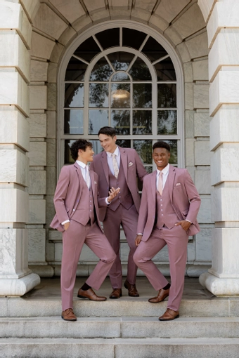 Larr Brio Metro Suits #69 frontface vertical thumbnail