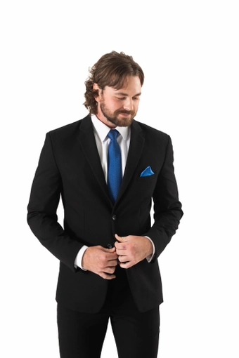 Larr Brio Metro Suits #102 frontface vertical cropped thumbnail