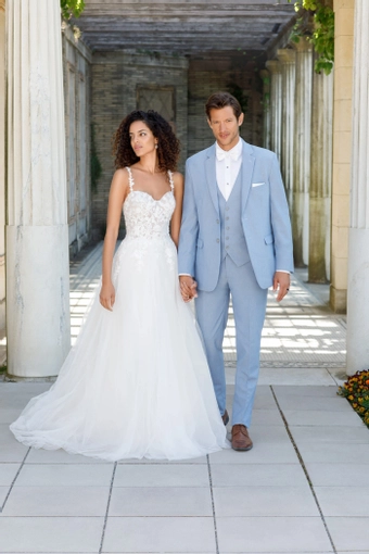 Larr Brio Metro Suits #88 frontface vertical thumbnail