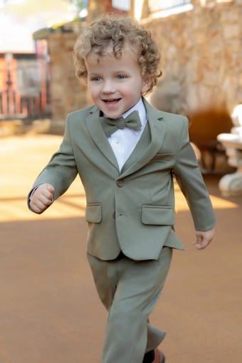 Larr Brio Metro Suits #38 frontface vertical thumbnail