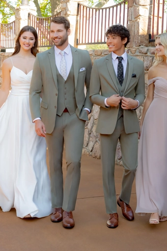 Larr Brio Metro Suits #12 frontface vertical thumbnail