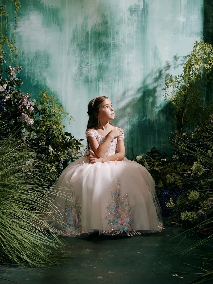 Tip Top Kids | De La Rosa's Bridal & Tuxedo - 7050 | De La Rosa's