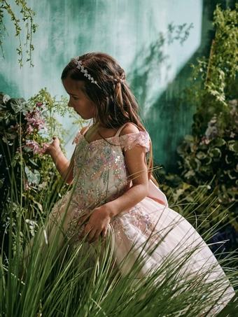 Tip Top Kids Style #7050 #9 frontface vertical cropped thumbnail