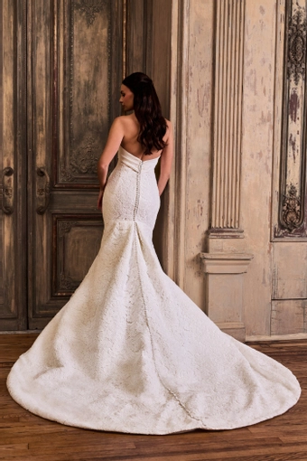 Kelly Faetanini #Adriana #3 backface vertical thumbnail