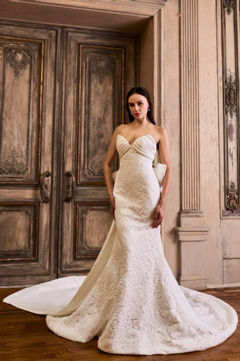 Kelly Faetanini #Adriana #0 default frontface vertical thumbnail