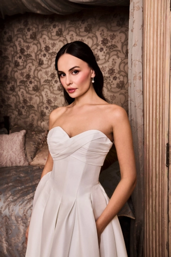 Kelly Faetanini #Daniela #2 frontface vertical cropped thumbnail