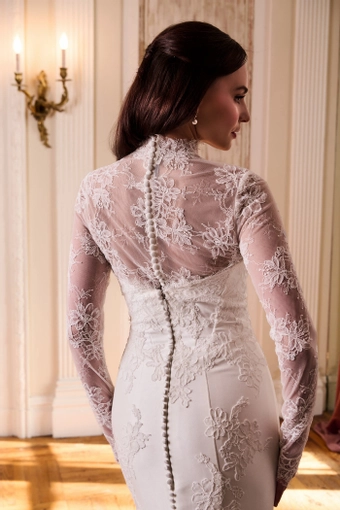 Kelly Faetanini #Elena #6 backface vertical cropped thumbnail