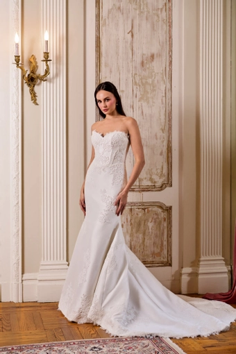 Kelly Faetanini #Elena #0 default frontface vertical thumbnail