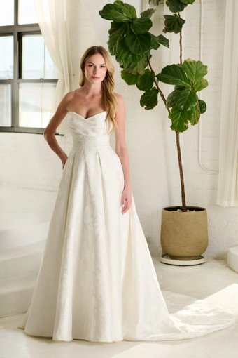 Liv Collection by Kelly Faetanini #Claire #0 default frontface vertical thumbnail