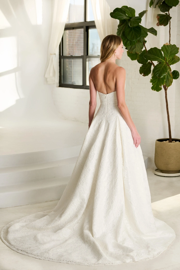 Liv by Kelly Faetanini Emily #1 default backface vertical picture